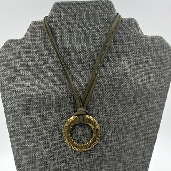 Faux Suede Cord Choker Necklace With Gold O-Ring - Picture 1 of 2